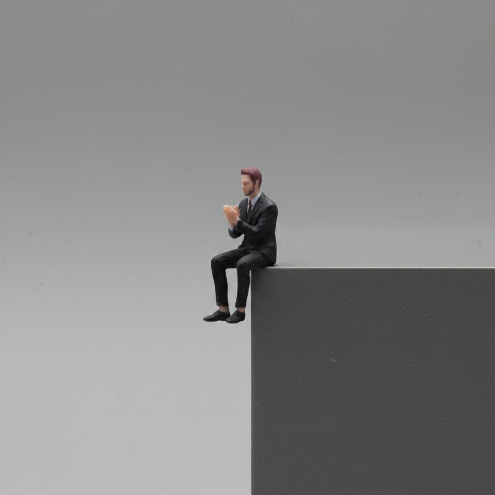 1:64 Ölçekli Oturan Adam Figür - Men'S Accessories With Suits incelemesi ve fiyatı